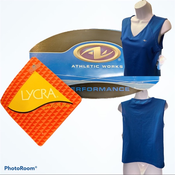 Blue workout muscle tank  🛍️ 3/$18 bundle your likes and 🔥 4/$20 - Picture 5 of 7